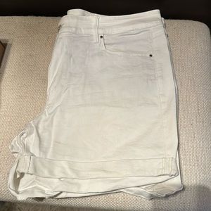 White House Black Market 5” denim shorts